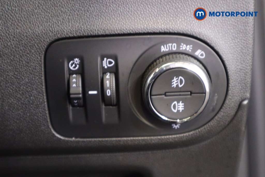 Vauxhall Crossland X Tech Line Nav Manual Petrol SUV - Stock Number (1569775) - 22nd supplementary image