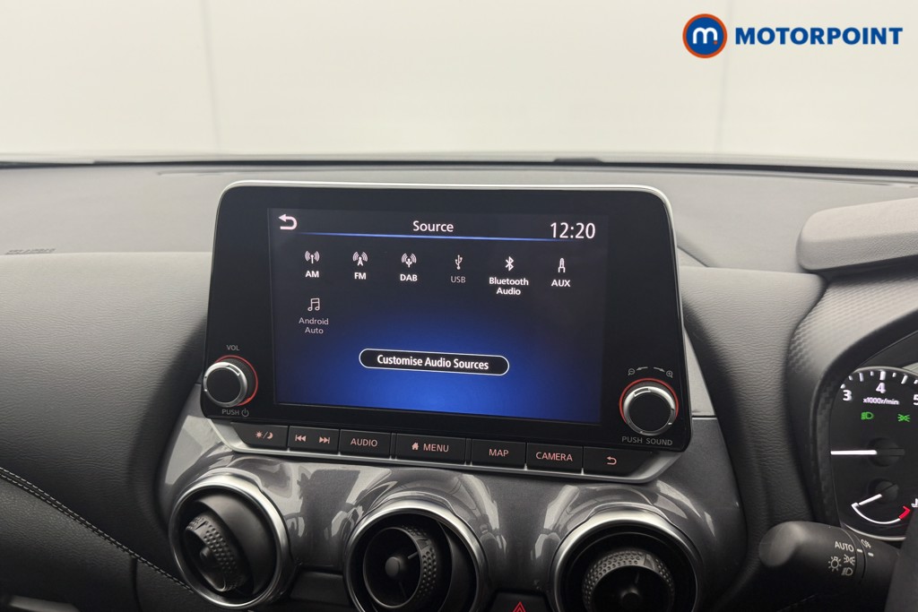 Nissan Juke N-Connecta Automatic Petrol SUV - Stock Number (1569816) - 6th supplementary image