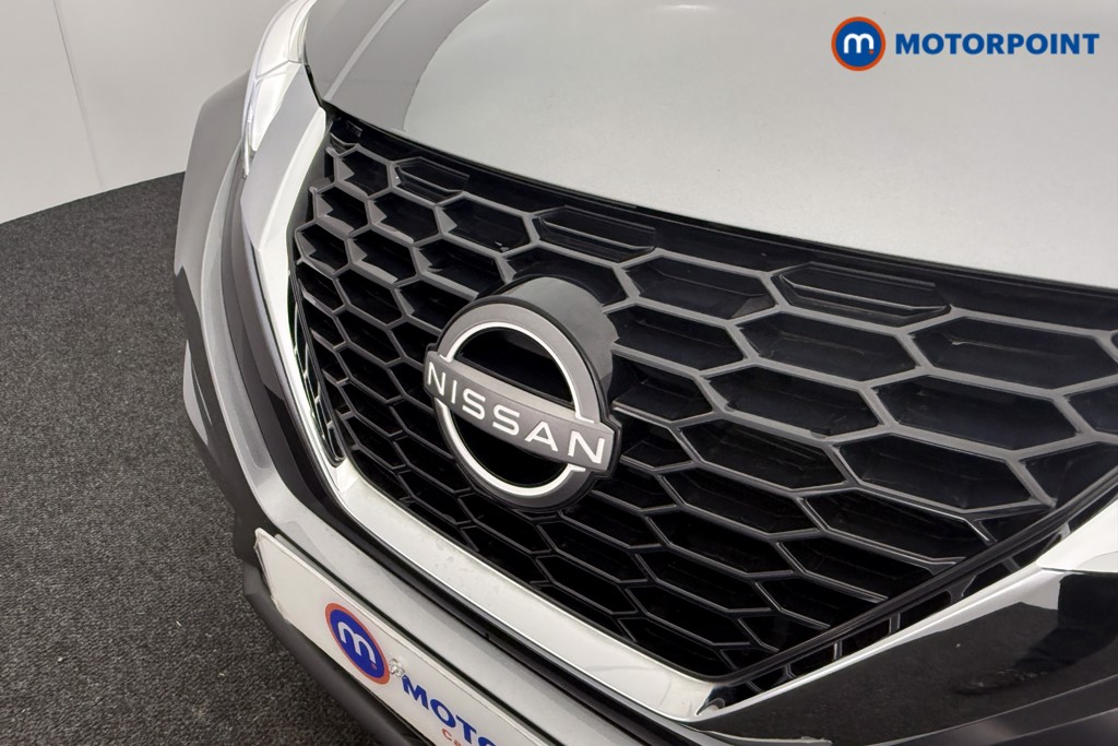 Nissan Juke N-Connecta Automatic Petrol SUV - Stock Number (1569816) - 16th supplementary image