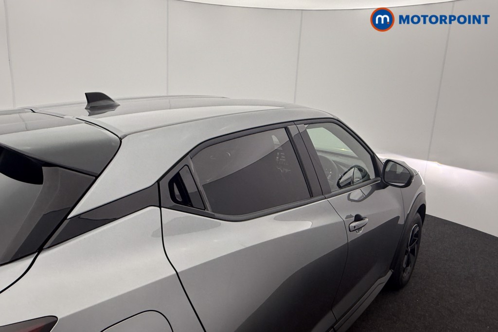 Nissan Juke N-Connecta Automatic Petrol SUV - Stock Number (1569816) - 24th supplementary image