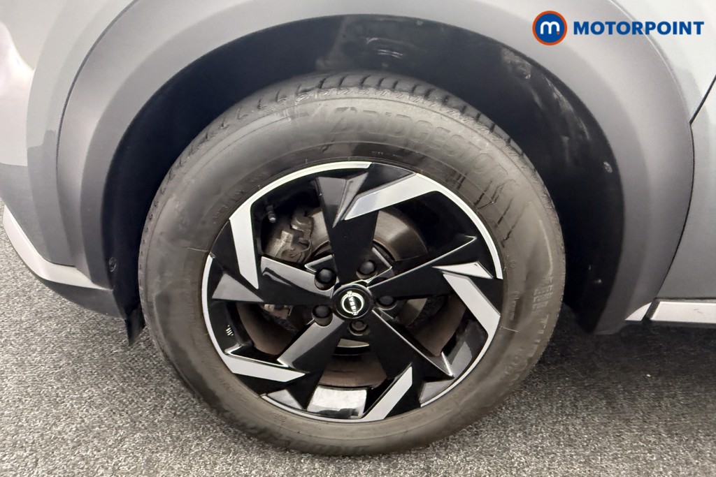 Nissan Juke N-Connecta Automatic Petrol SUV - Stock Number (1569816) - 26th supplementary image