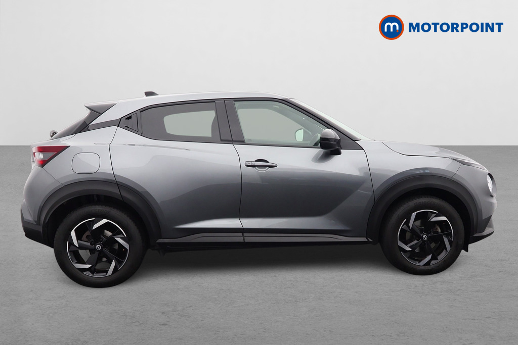 Nissan Juke N-Connecta Automatic Petrol SUV - Stock Number (1569816) - Drivers side