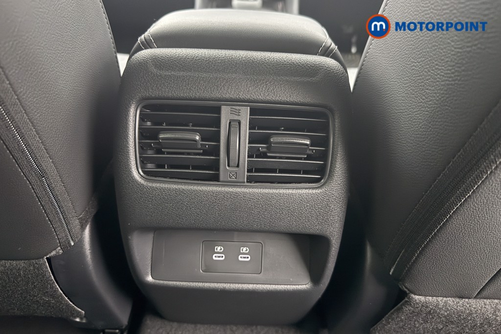 Nissan Qashqai N-Connecta Automatic Petrol SUV - Stock Number (1569888) - 21st supplementary image