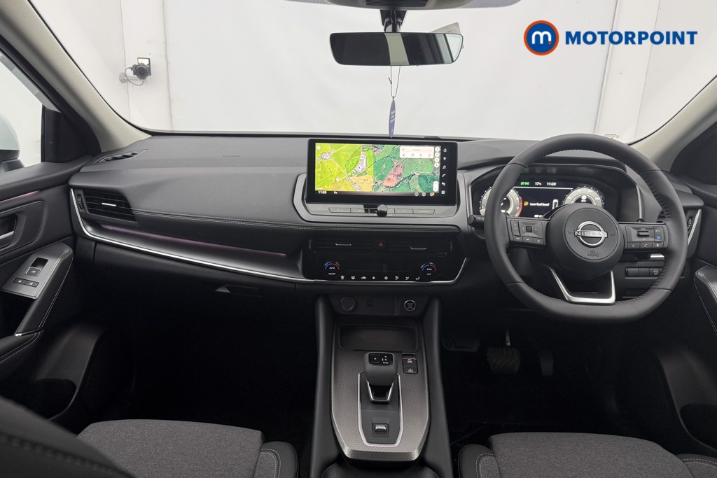 Nissan Qashqai N-Connecta Automatic Petrol SUV - Stock Number (1569888) - 1st supplementary image