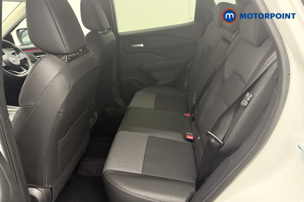 Nissan Qashqai N-Connecta Automatic Petrol SUV - Stock Number (1569891) - 2nd supplementary image