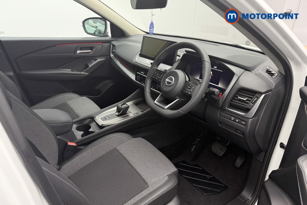 Nissan Qashqai N-Connecta Automatic Petrol SUV - Stock Number (1569891) - 3rd supplementary image