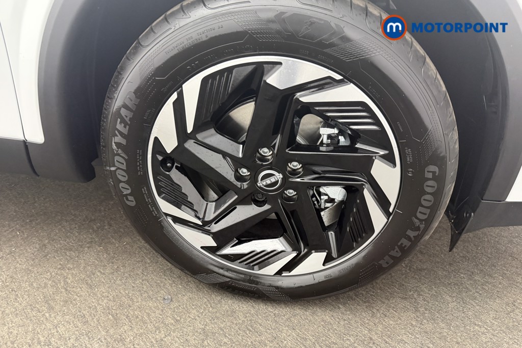 Nissan Qashqai N-Connecta Automatic Petrol SUV - Stock Number (1569891) - 18th supplementary image