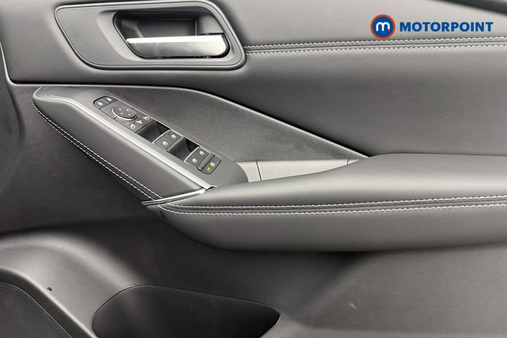 Nissan Qashqai N-Connecta Automatic Petrol SUV - Stock Number (1569896) - 18th supplementary image