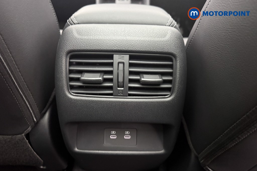 Nissan Qashqai N-Connecta Automatic Petrol SUV - Stock Number (1569896) - 22nd supplementary image
