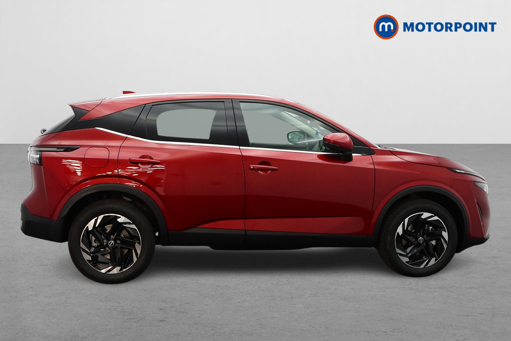 Nissan Qashqai N-Connecta Automatic Petrol SUV - Stock Number (1569898) - Drivers side