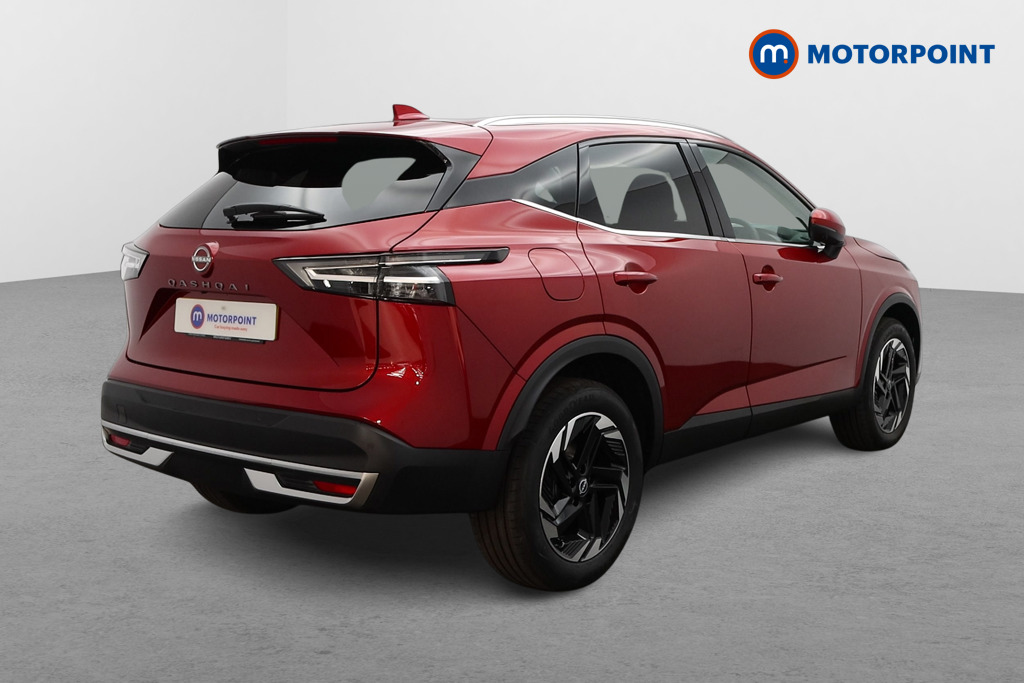 Nissan Qashqai N-Connecta Automatic Petrol SUV - Stock Number (1569898) - Drivers side rear corner