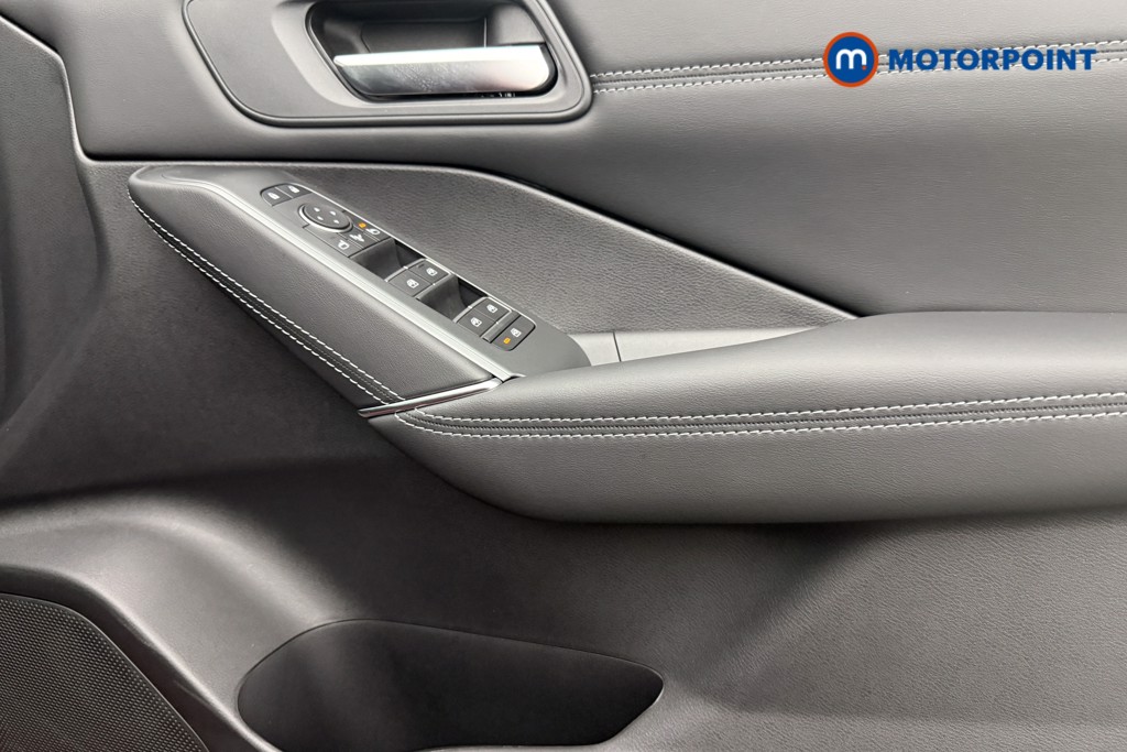 Nissan Qashqai N-Connecta Automatic Petrol SUV - Stock Number (1569901) - 18th supplementary image