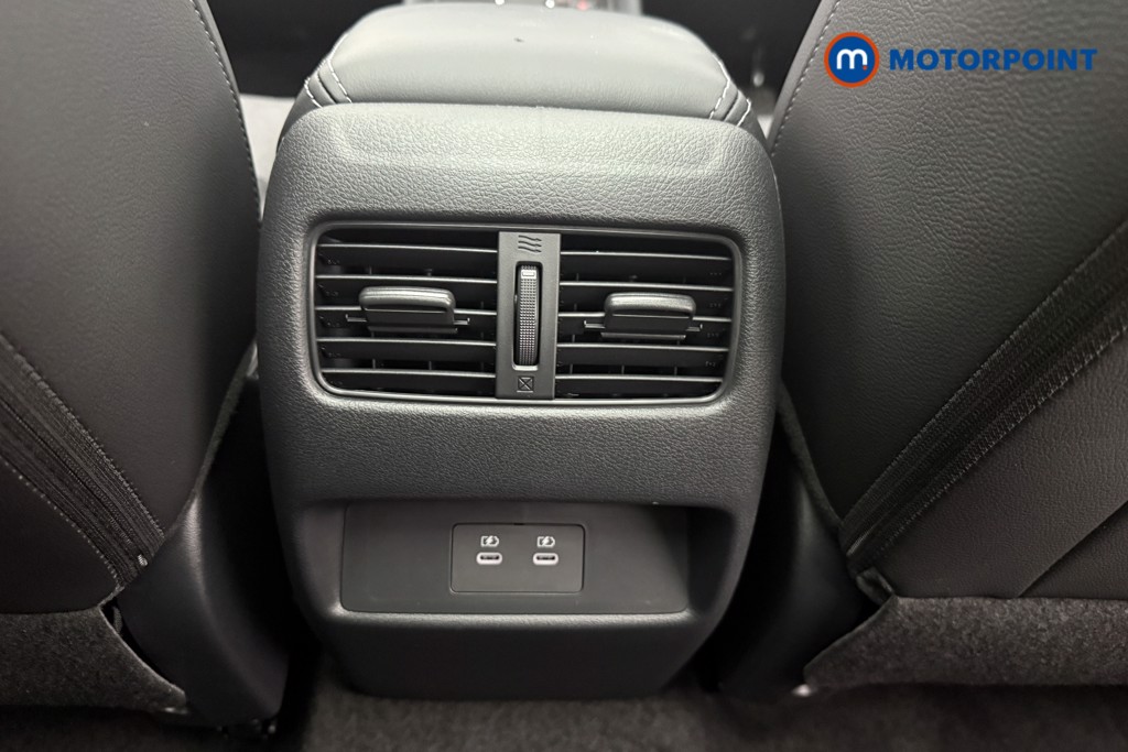 Nissan Qashqai N-Connecta Automatic Petrol SUV - Stock Number (1569901) - 21st supplementary image