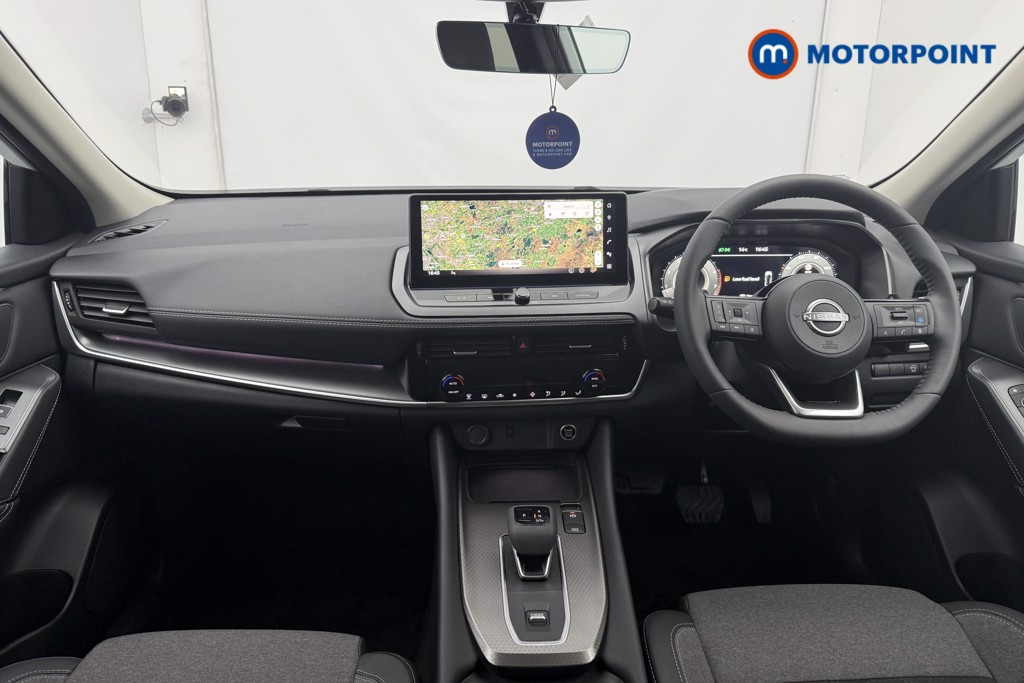 Nissan Qashqai N-Connecta Automatic Petrol SUV - Stock Number (1569901) - 1st supplementary image
