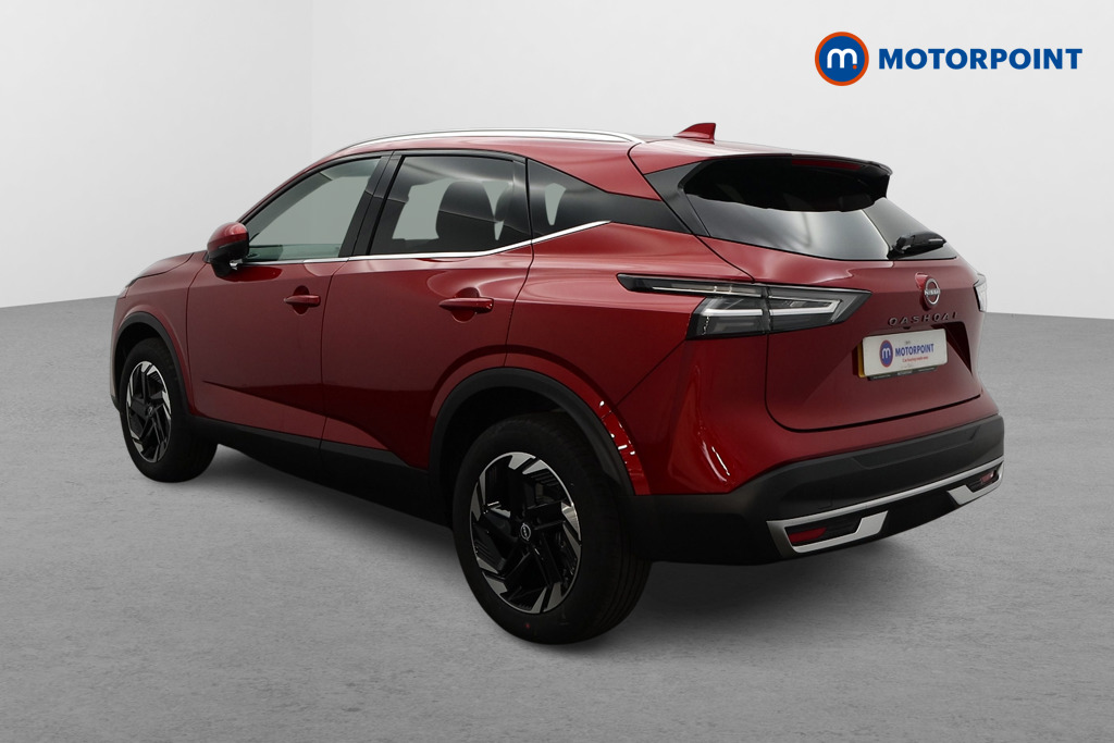 Nissan Qashqai N-Connecta Automatic Petrol SUV - Stock Number (1569901) - Passenger side rear corner