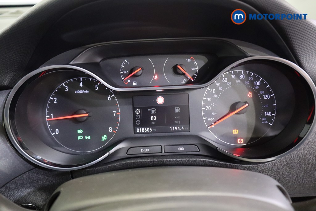 Vauxhall Crossland Ultimate Manual Diesel SUV - Stock Number (1569931) - 4th supplementary image