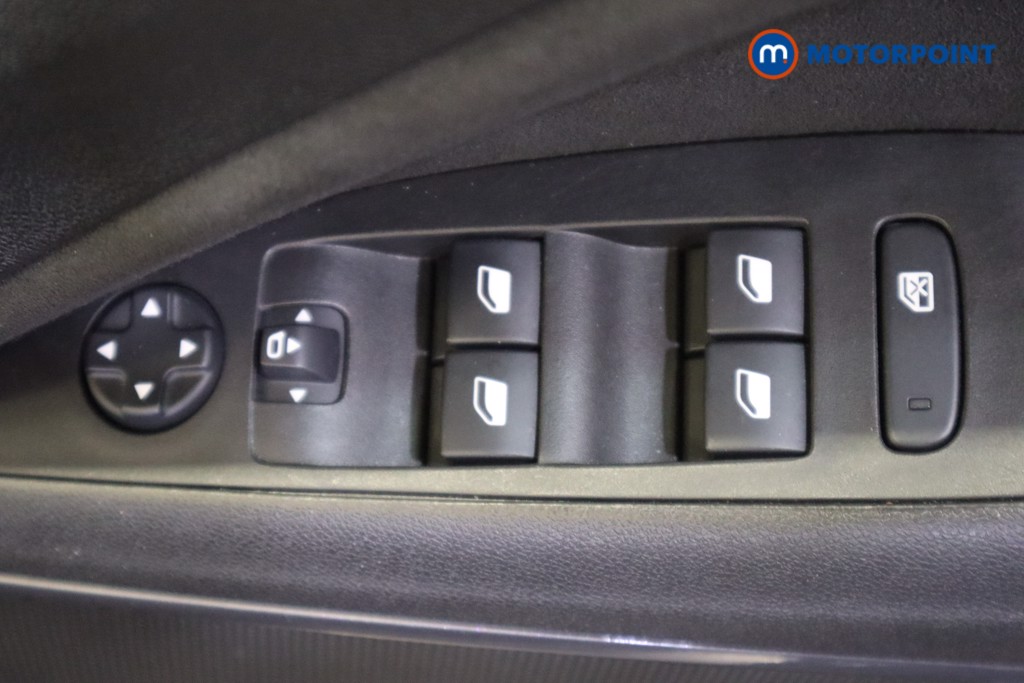 Vauxhall Crossland Ultimate Manual Diesel SUV - Stock Number (1569931) - 15th supplementary image