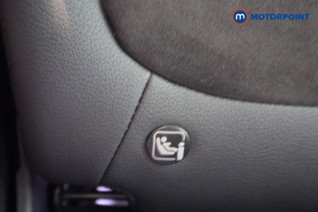 Vauxhall Crossland Ultimate Manual Diesel SUV - Stock Number (1569931) - 25th supplementary image