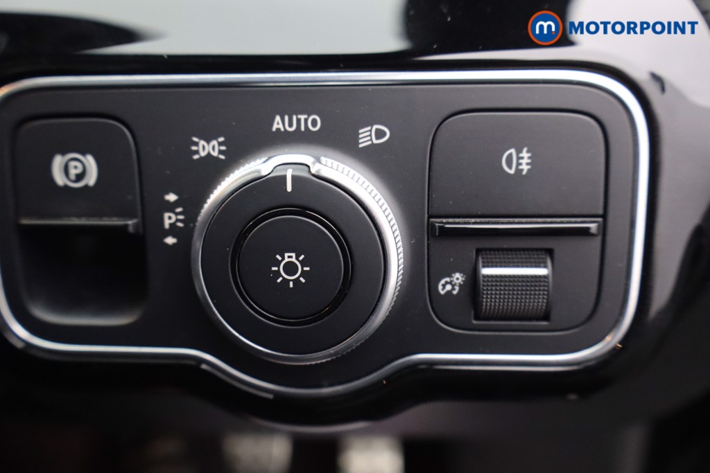 Mercedes-Benz A Class Exclusive Edition Automatic Diesel Hatchback - Stock Number (1569960) - 15th supplementary image