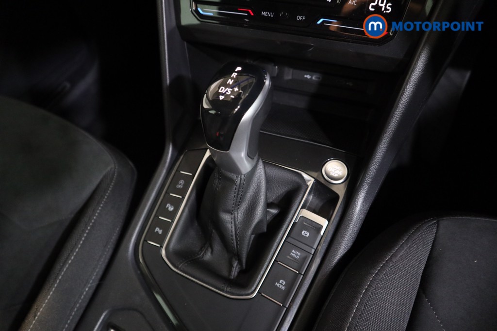 Volkswagen Tiguan Elegance Automatic Diesel SUV - Stock Number (1569999) - 8th supplementary image