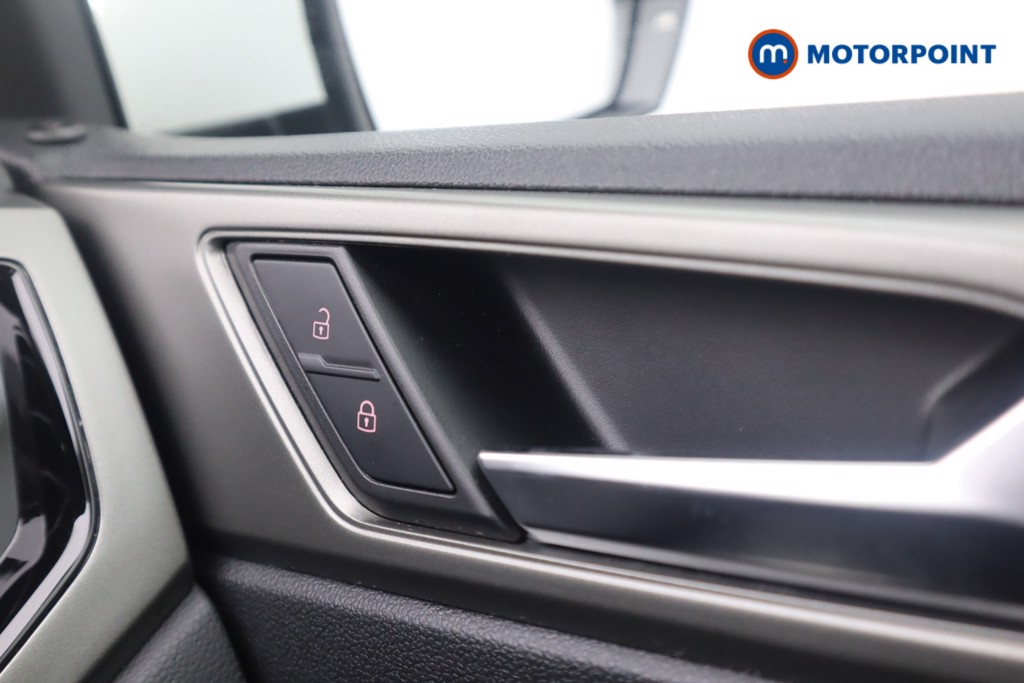 Volkswagen Polo Match Manual Petrol Hatchback - Stock Number (1570095) - 11th supplementary image