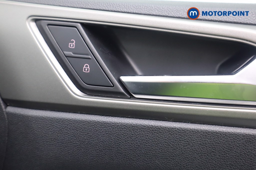 Volkswagen Polo Match Manual Petrol Hatchback - Stock Number (1570095) - 15th supplementary image