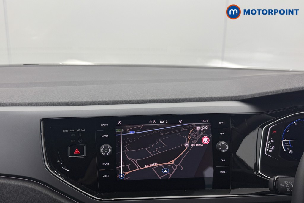 Volkswagen Polo R-Line Manual Petrol Hatchback - Stock Number (1570100) - 2nd supplementary image