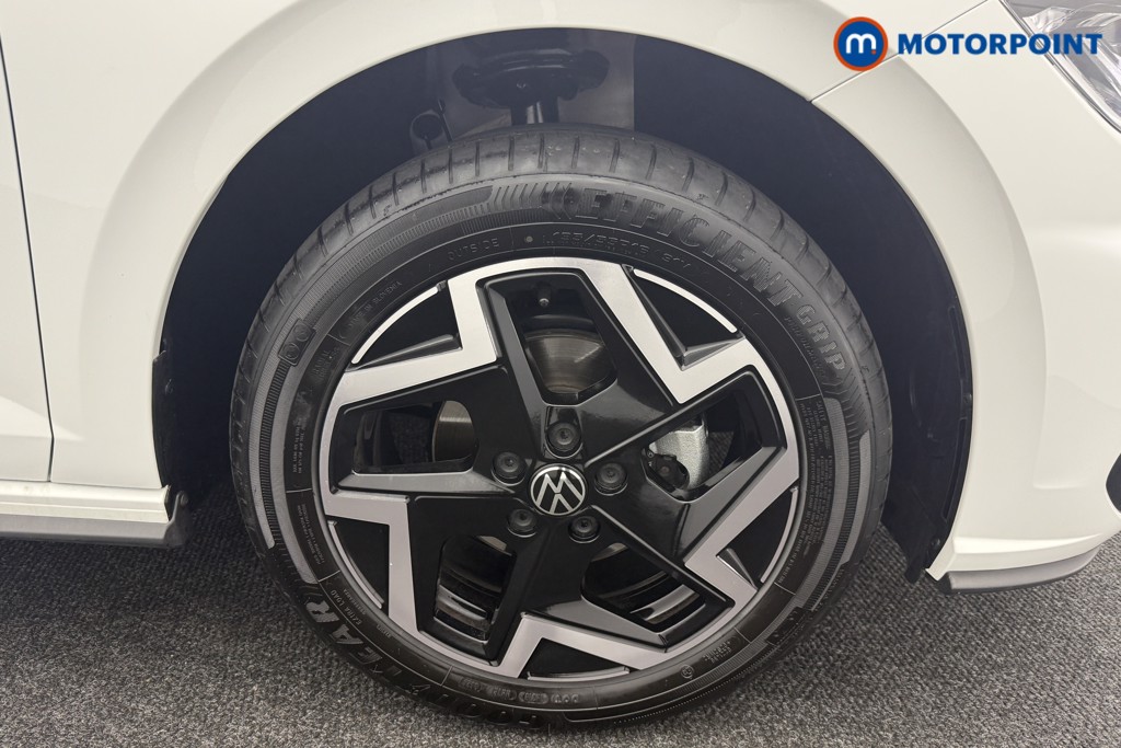 Volkswagen Polo R-Line Manual Petrol Hatchback - Stock Number (1570100) - 26th supplementary image