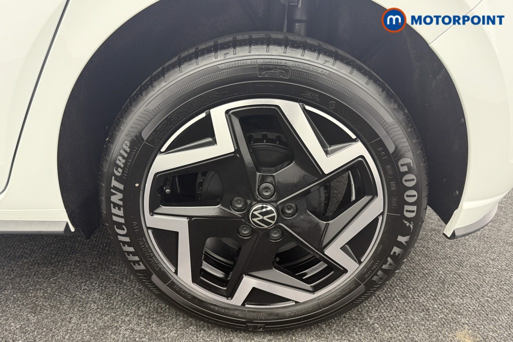 Volkswagen Polo R-Line Manual Petrol Hatchback - Stock Number (1570100) - 28th supplementary image