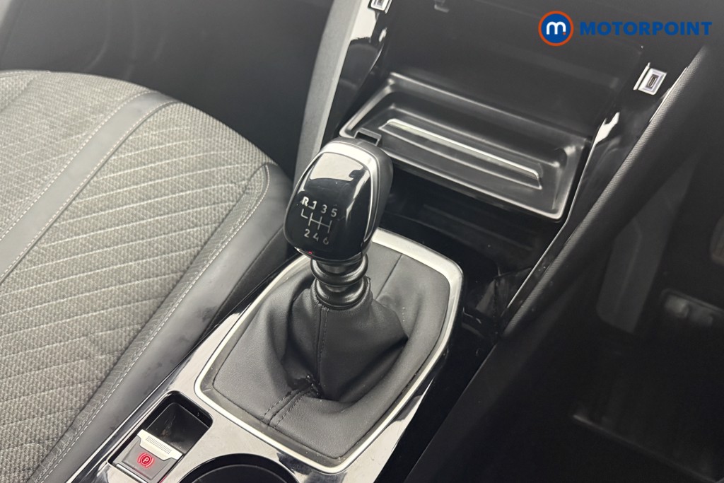 Peugeot 208 Allure Manual Petrol Hatchback - Stock Number (1570145) - 5th supplementary image