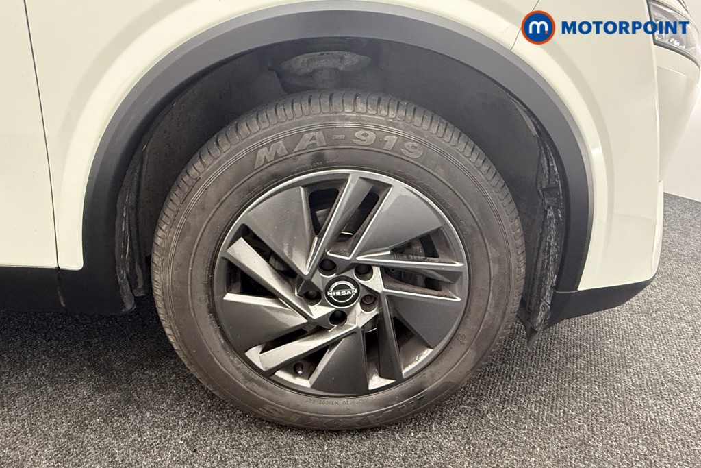 Nissan Qashqai Acenta Premium Automatic Petrol SUV - Stock Number (1570171) - 25th supplementary image