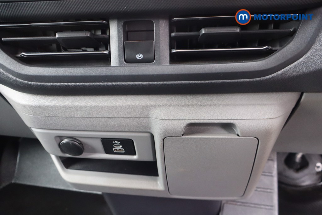 Ford Transit Custom Limited Automatic Diesel Panel Van - Stock Number (1570181) - 6th supplementary image