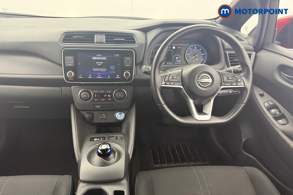 Nissan Leaf Acenta Automatic Electric Hatchback - Stock Number (1570212) - 1st supplementary image
