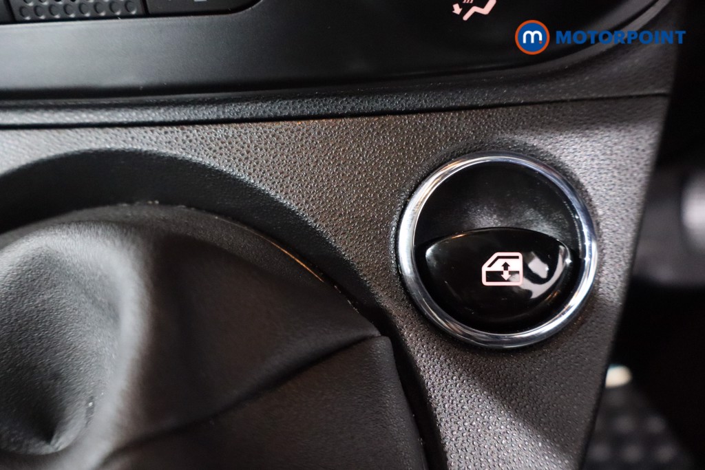 Fiat 500 Dolcevita Manual Petrol-Electric Hybrid Hatchback - Stock Number (1570263) - 18th supplementary image