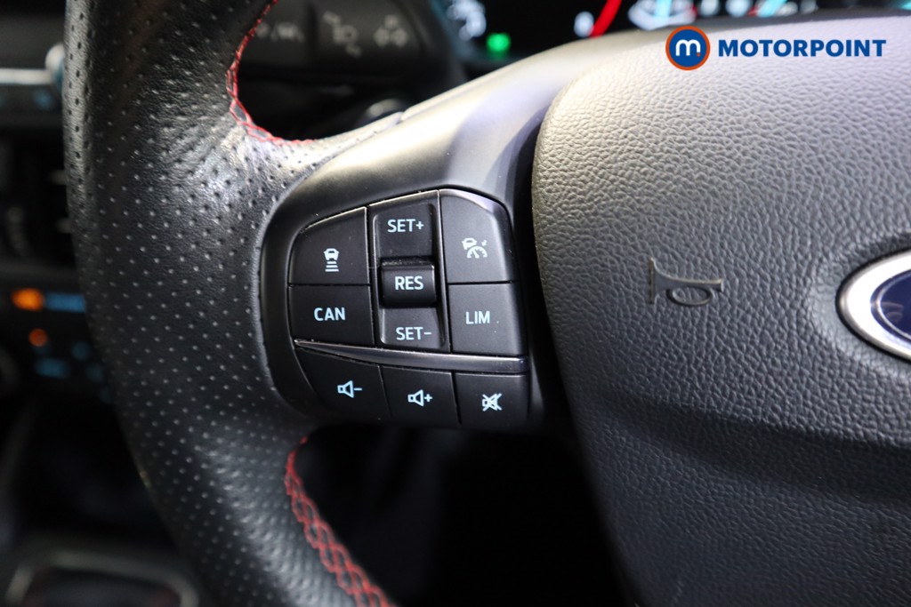 Ford Focus St-Line Manual Petrol Estate - Stock Number (1570276) - 3rd supplementary image