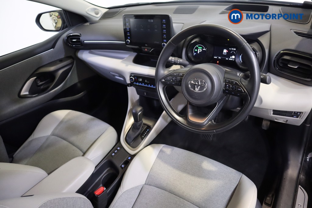 Toyota Yaris Excel Automatic Petrol-Electric Hybrid Hatchback - Stock Number (1570302) - 1st supplementary image