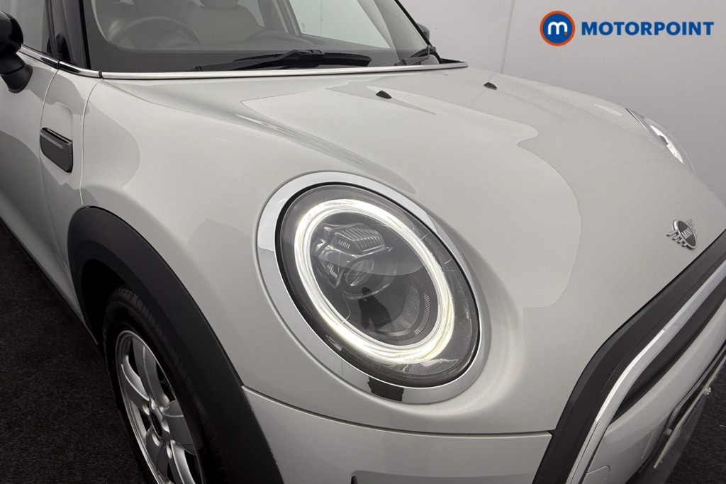 Mini Hatchback Cooper Classic Automatic Petrol Hatchback - Stock Number (1570515) - 14th supplementary image