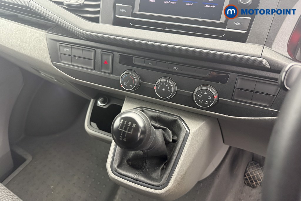 Volkswagen Transporter Startline Business Manual Diesel Panel Van - Stock Number (1570521) - 4th supplementary image