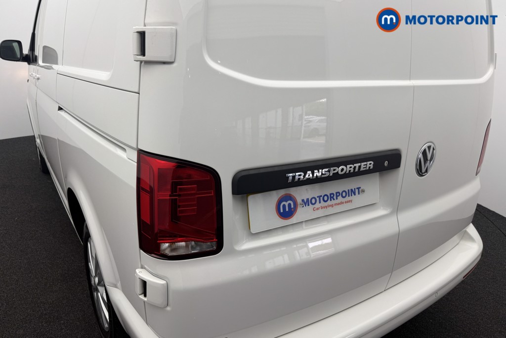 Volkswagen Transporter Highline Manual Diesel Panel Van - Stock Number (1570543) - 19th supplementary image