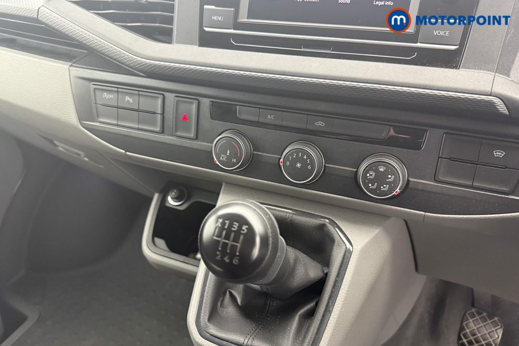Volkswagen Transporter Highline Manual Diesel Panel Van - Stock Number (1570548) - 4th supplementary image