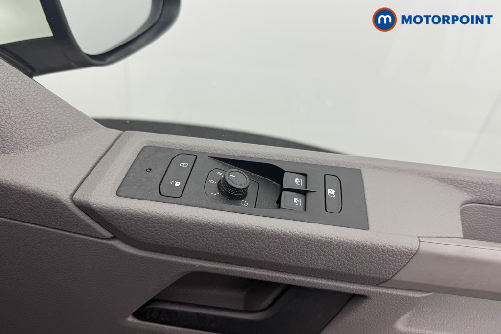 Volkswagen Transporter Highline Manual Diesel Panel Van - Stock Number (1570548) - 10th supplementary image