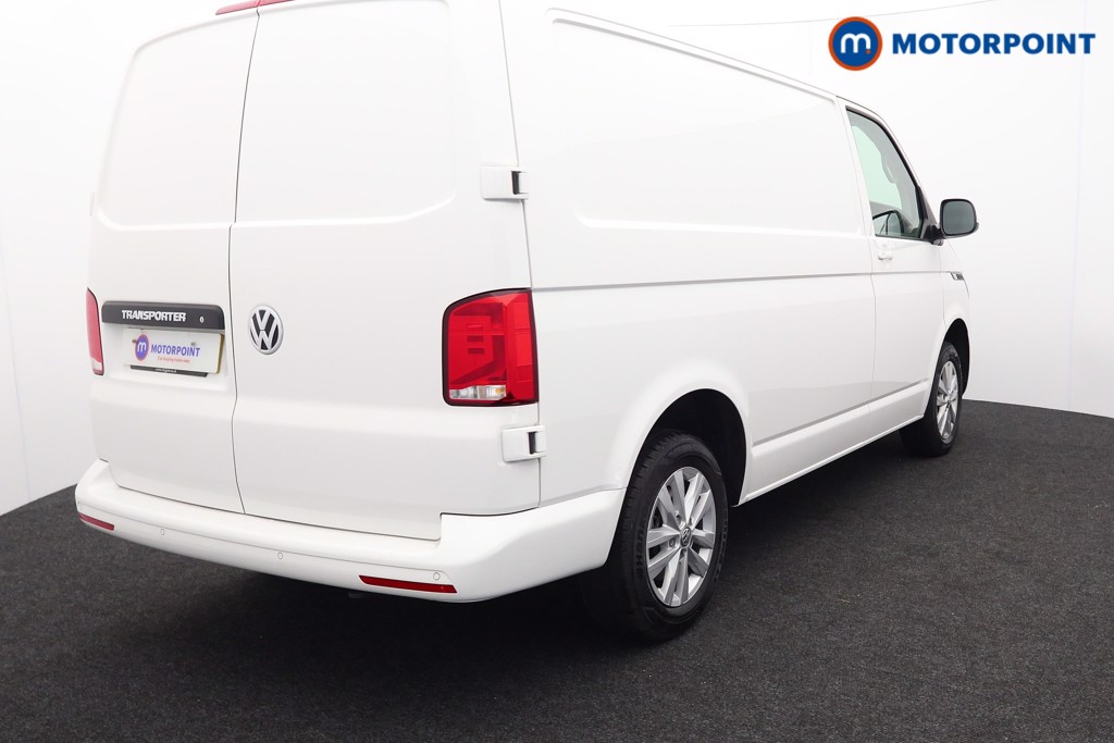 Volkswagen Transporter Highline Manual Diesel Panel Van - Stock Number (1570548) - Drivers side rear corner