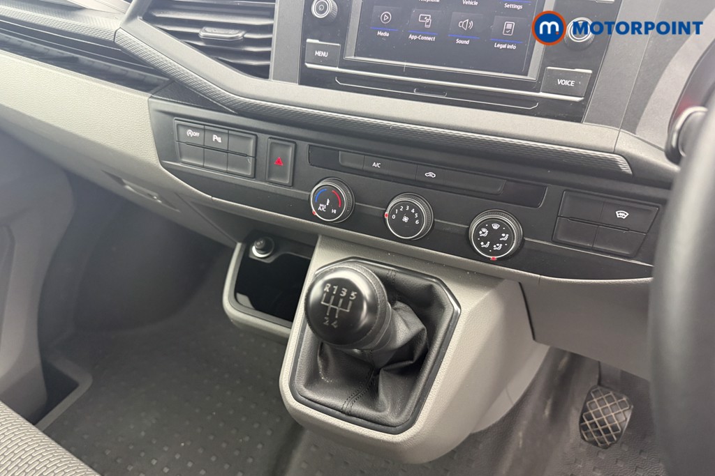 Volkswagen Transporter Highline Manual Diesel Panel Van - Stock Number (1570552) - 3rd supplementary image