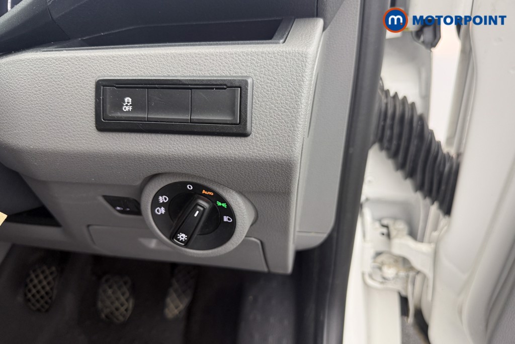 Volkswagen Transporter Highline Manual Diesel Panel Van - Stock Number (1570552) - 7th supplementary image