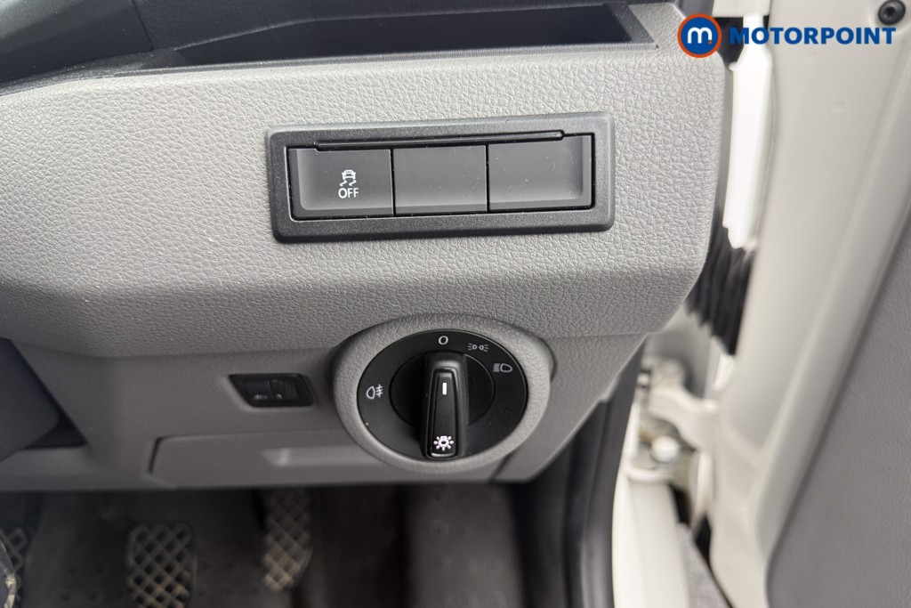 Volkswagen Transporter Startline Business Manual Diesel Panel Van - Stock Number (1570557) - 9th supplementary image