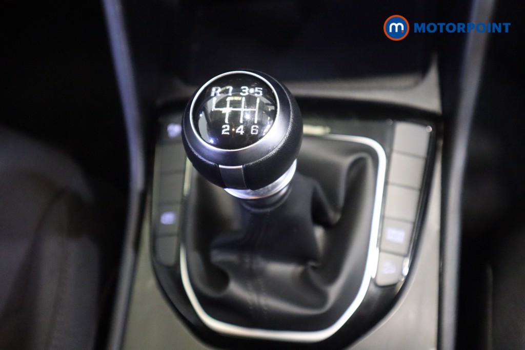 Hyundai Tucson Se Connect Manual Petrol SUV - Stock Number (1570817) - 5th supplementary image