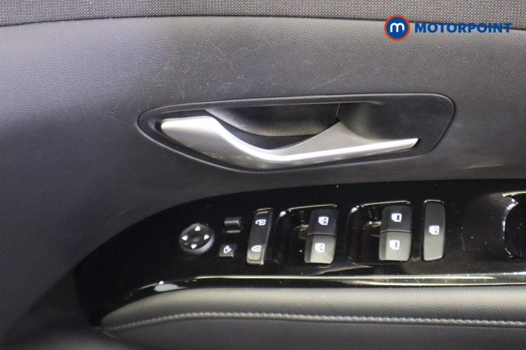 Hyundai Tucson Se Connect Manual Petrol SUV - Stock Number (1570817) - 14th supplementary image