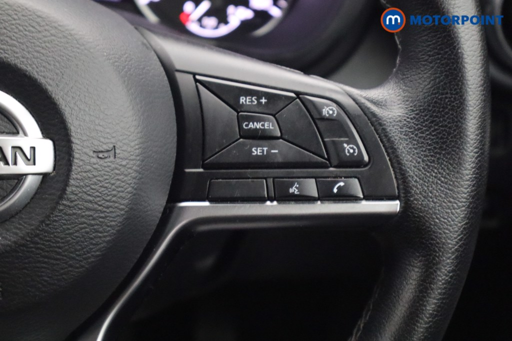 Nissan Juke N-Connecta Manual Petrol SUV - Stock Number (1570849) - 5th supplementary image