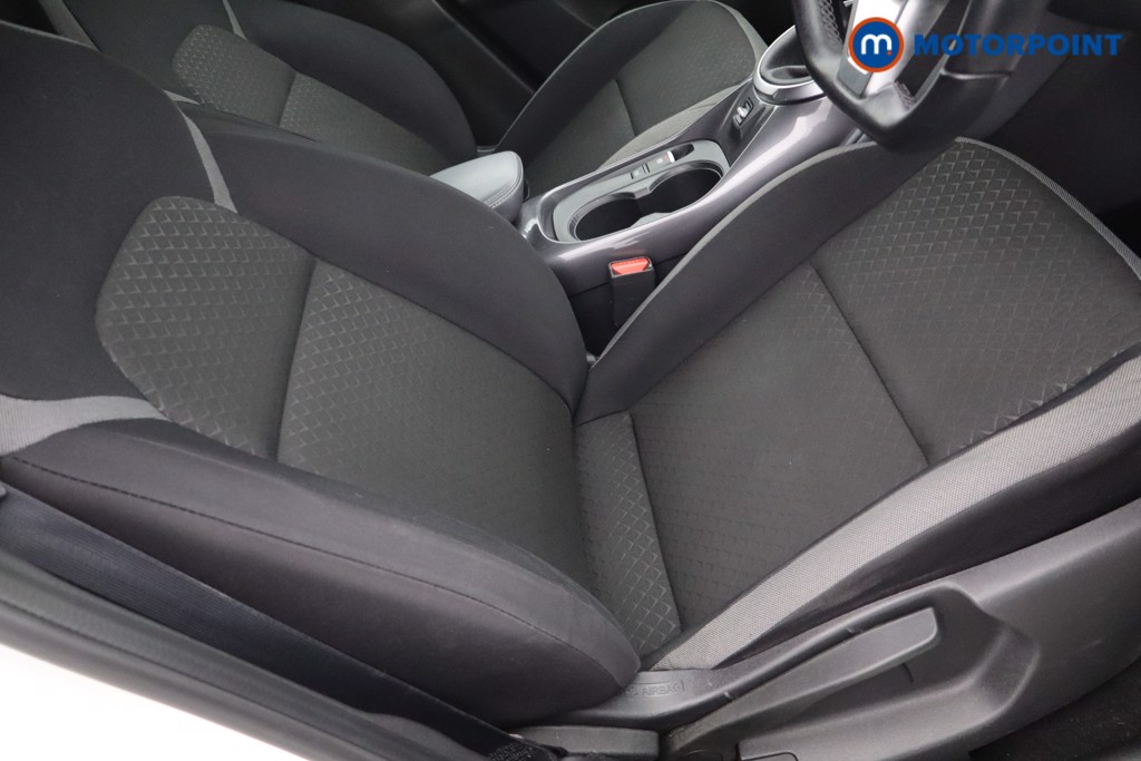 Nissan Juke N-Connecta Manual Petrol SUV - Stock Number (1570849) - 16th supplementary image