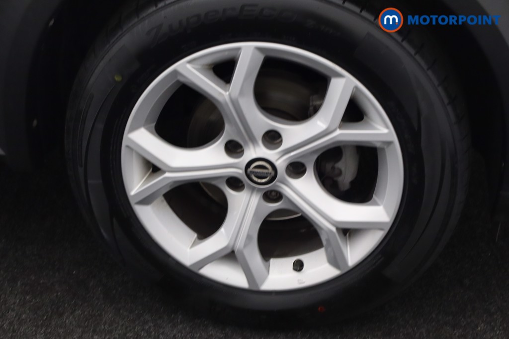 Nissan Juke N-Connecta Manual Petrol SUV - Stock Number (1570849) - 26th supplementary image